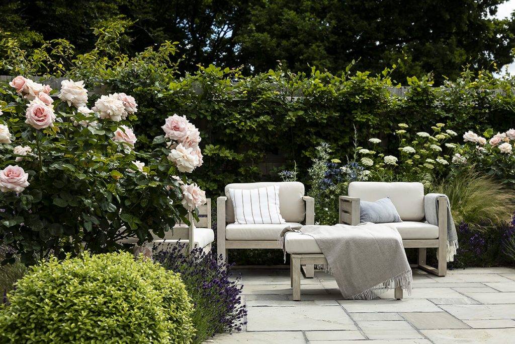 The Best Outdoor Living Ideas for Your Garden
