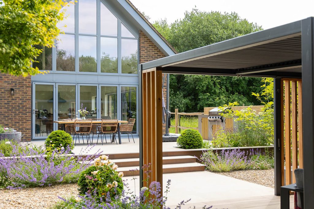 A Stunning Low-Maintenance Garden